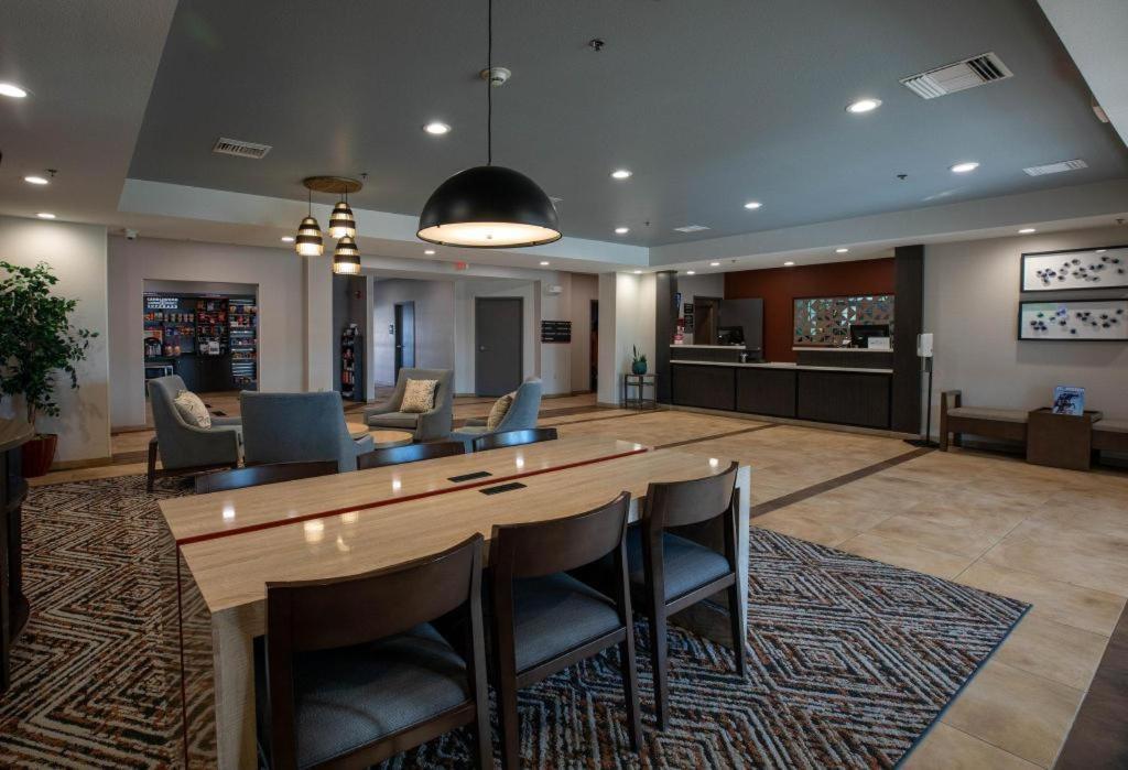Candlewood Suites Saint Joseph By Ihg Esterno foto