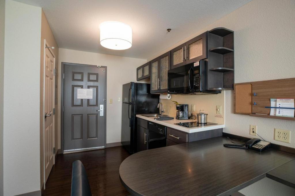 Candlewood Suites Saint Joseph By Ihg Esterno foto