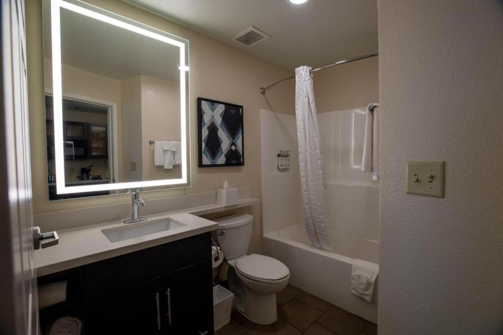 Candlewood Suites Saint Joseph By Ihg Esterno foto