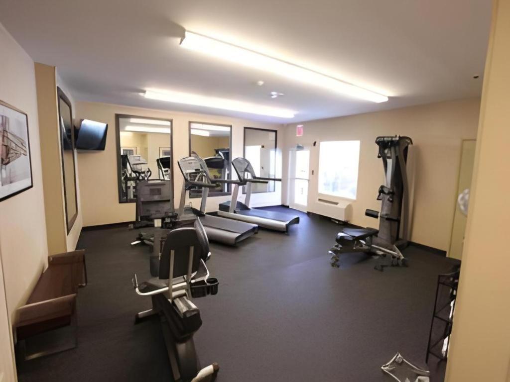 Candlewood Suites Saint Joseph By Ihg Esterno foto