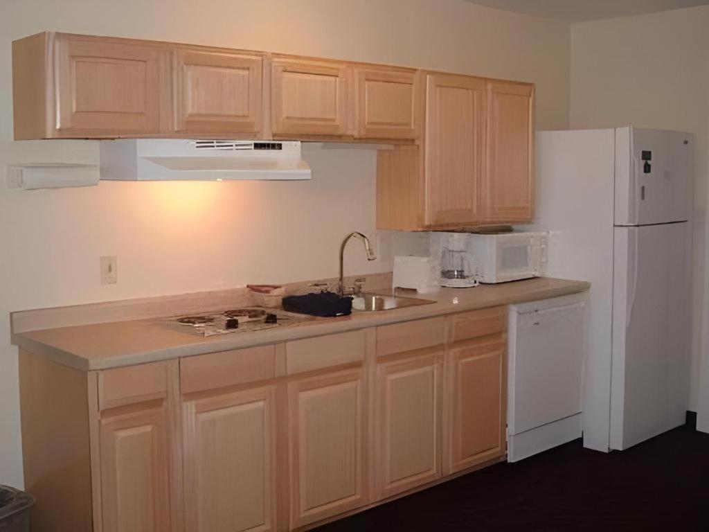 Candlewood Suites Saint Joseph By Ihg Esterno foto