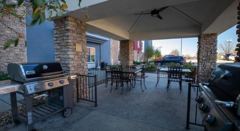 Candlewood Suites Saint Joseph By Ihg Esterno foto