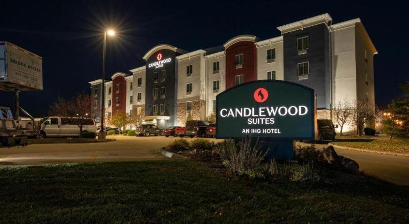 Candlewood Suites Saint Joseph By Ihg Esterno foto