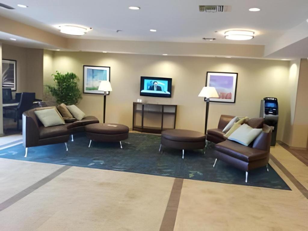 Candlewood Suites Saint Joseph By Ihg Esterno foto