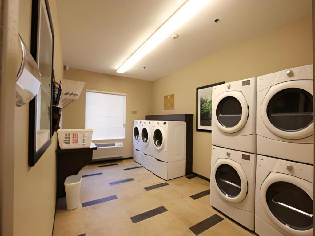 Candlewood Suites Saint Joseph By Ihg Esterno foto