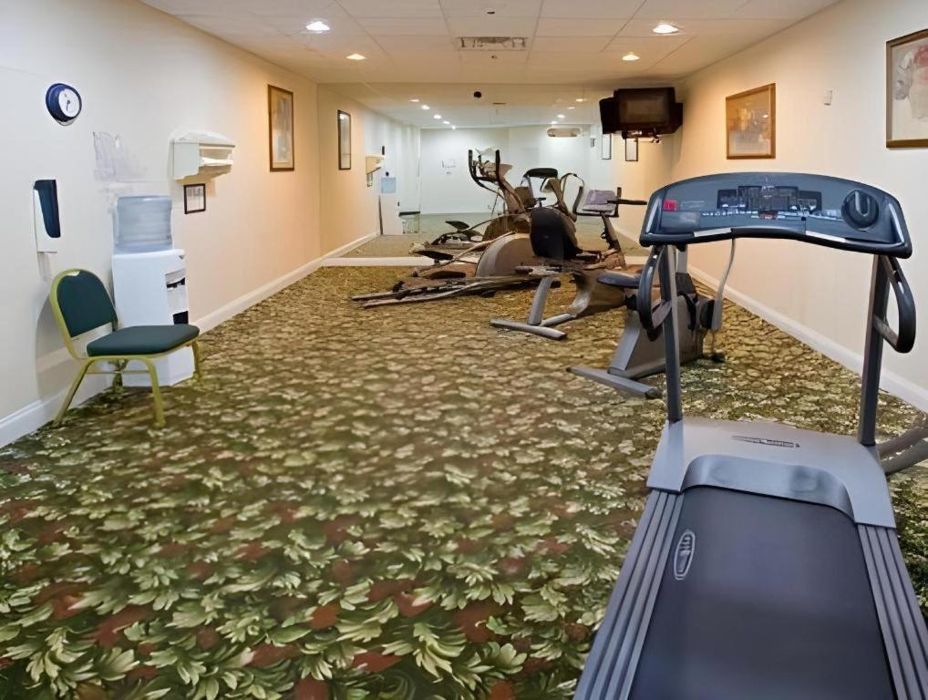 Candlewood Suites Saint Joseph By Ihg Esterno foto
