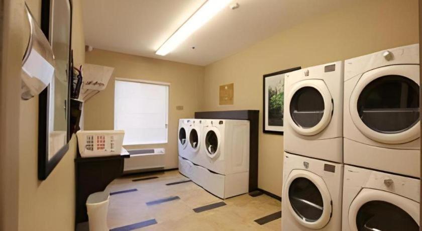 Candlewood Suites Saint Joseph By Ihg Esterno foto
