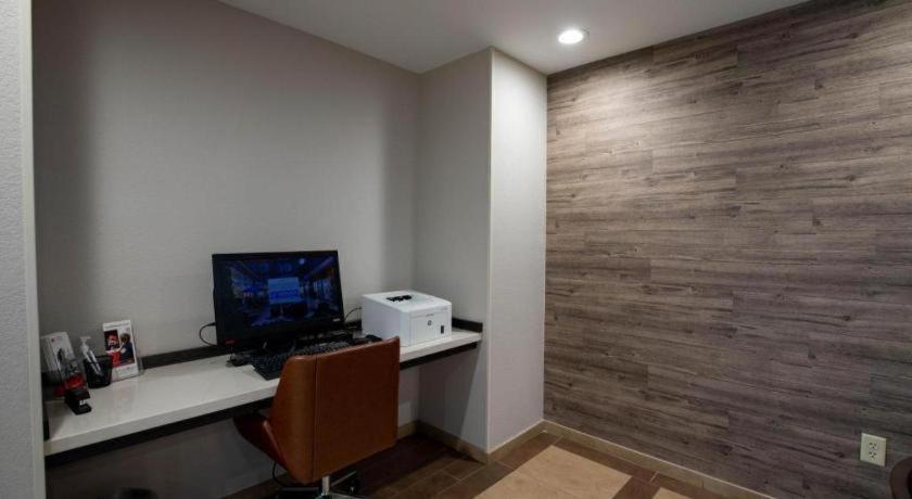 Candlewood Suites Saint Joseph By Ihg Esterno foto