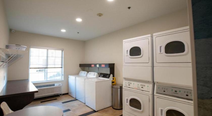 Candlewood Suites Saint Joseph By Ihg Esterno foto