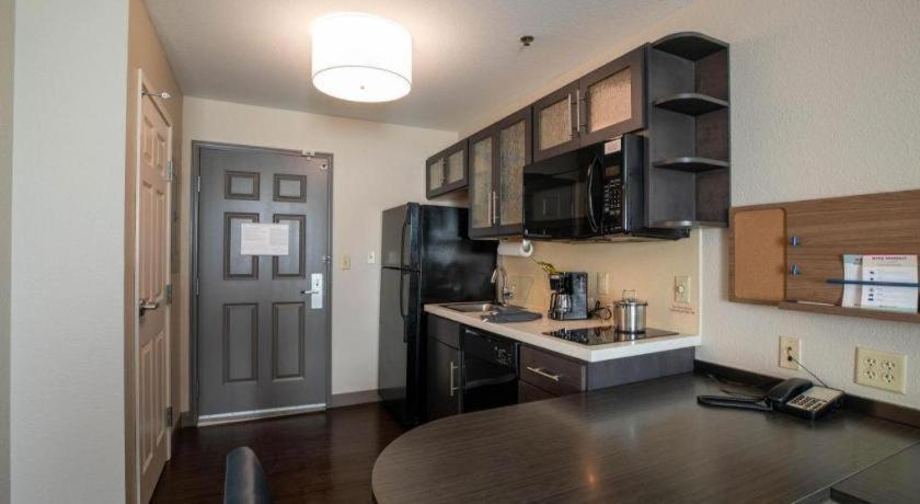 Candlewood Suites Saint Joseph By Ihg Esterno foto