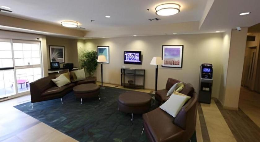 Candlewood Suites Saint Joseph By Ihg Esterno foto