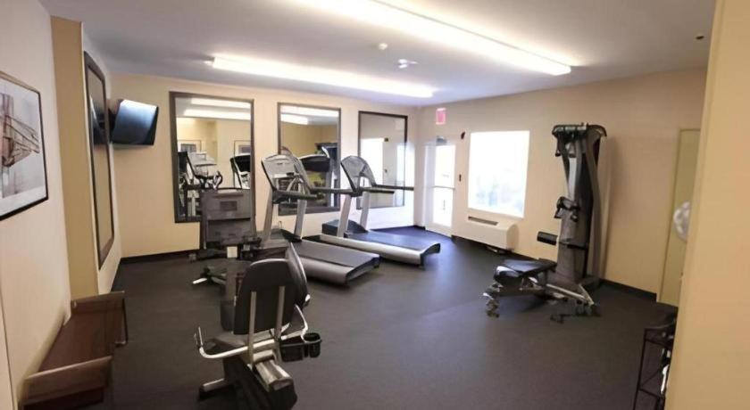 Candlewood Suites Saint Joseph By Ihg Esterno foto