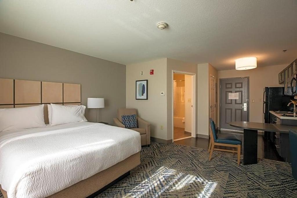 Candlewood Suites Saint Joseph By Ihg Esterno foto